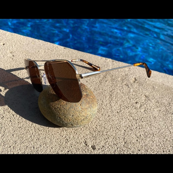 Raen Optics Munroe Gold Jaguar Sunglasses - Picture 6 of 12